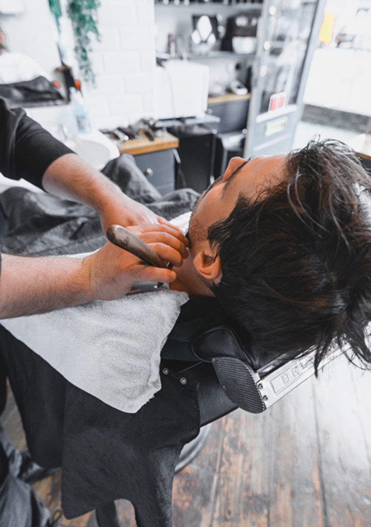 HOT TOWEL SHAVE AT LABAN LONDON BARBERS WANDSWORTH